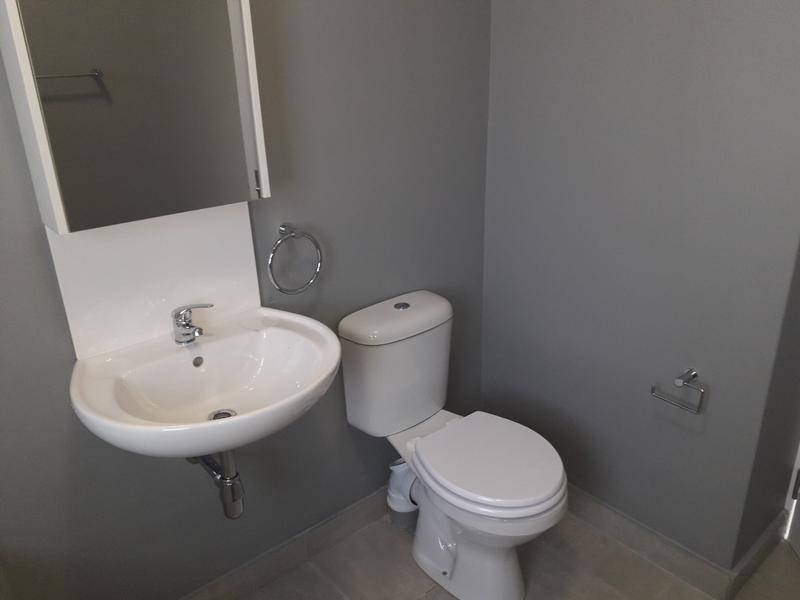 2 Bedroom Property for Sale in Aan de Wijnlanden Western Cape
